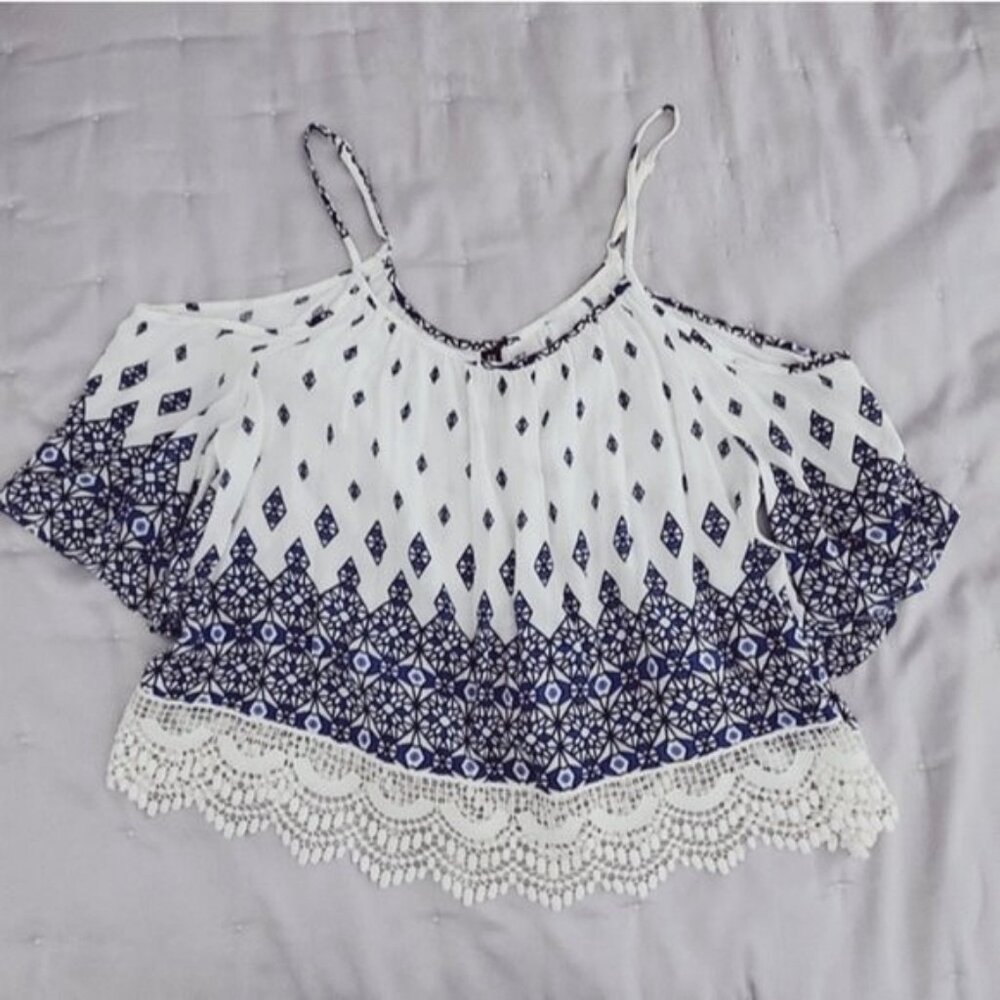 Boho H&M Divided Paisley Mozaic Cold Shoulder Top